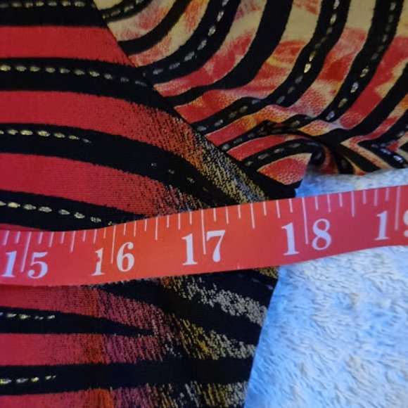 Brittany Black Women's Pullover Top Size L Machine Wash - Picture 4 of 5